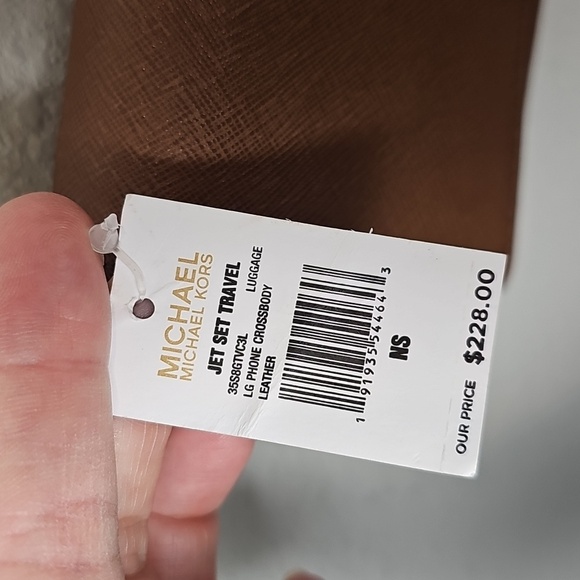 Michael Michael Kors Brown Leather Jet Set Travel Lg Phone Crossbody Bag NWT - Picture 4 of 9